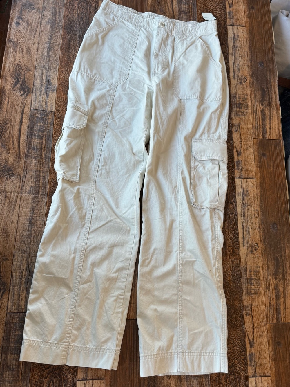 Abercrombie & Fitch Cargo Pants Women’s 10R Cream NWT Wide Leg Utility Pants